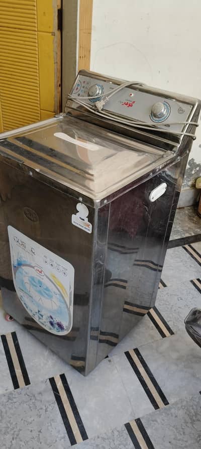 Washing machine saaf condition he only sale