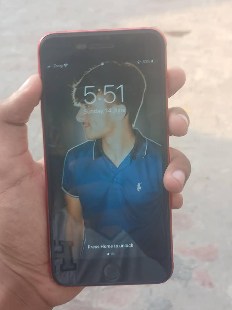 Apple iPhone 7 Plus 2