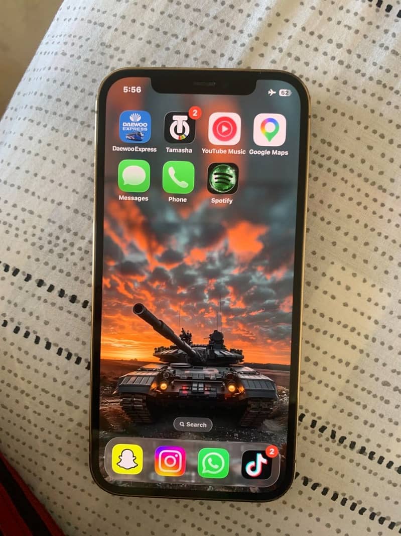 Iphone 12 pro 4