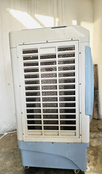 cooler for sale like new 10/9.5 condition all ok