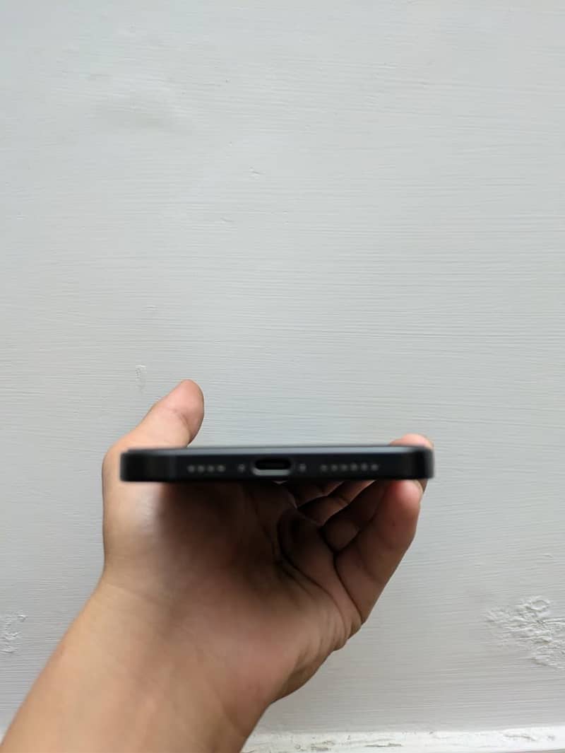 Apple iPhone 15 plus 5