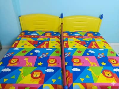 Pair of Single Beds (slightly used)