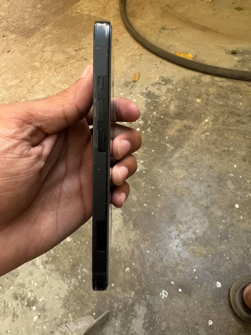 Apple iPhone 14 2