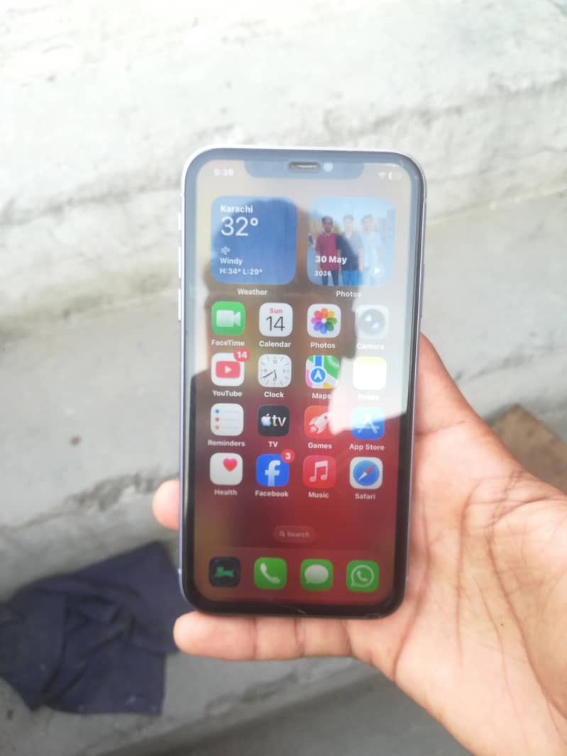 iPhone 11 0