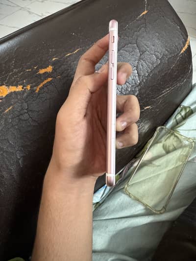 Apple iPhone 6S just in brand new condition