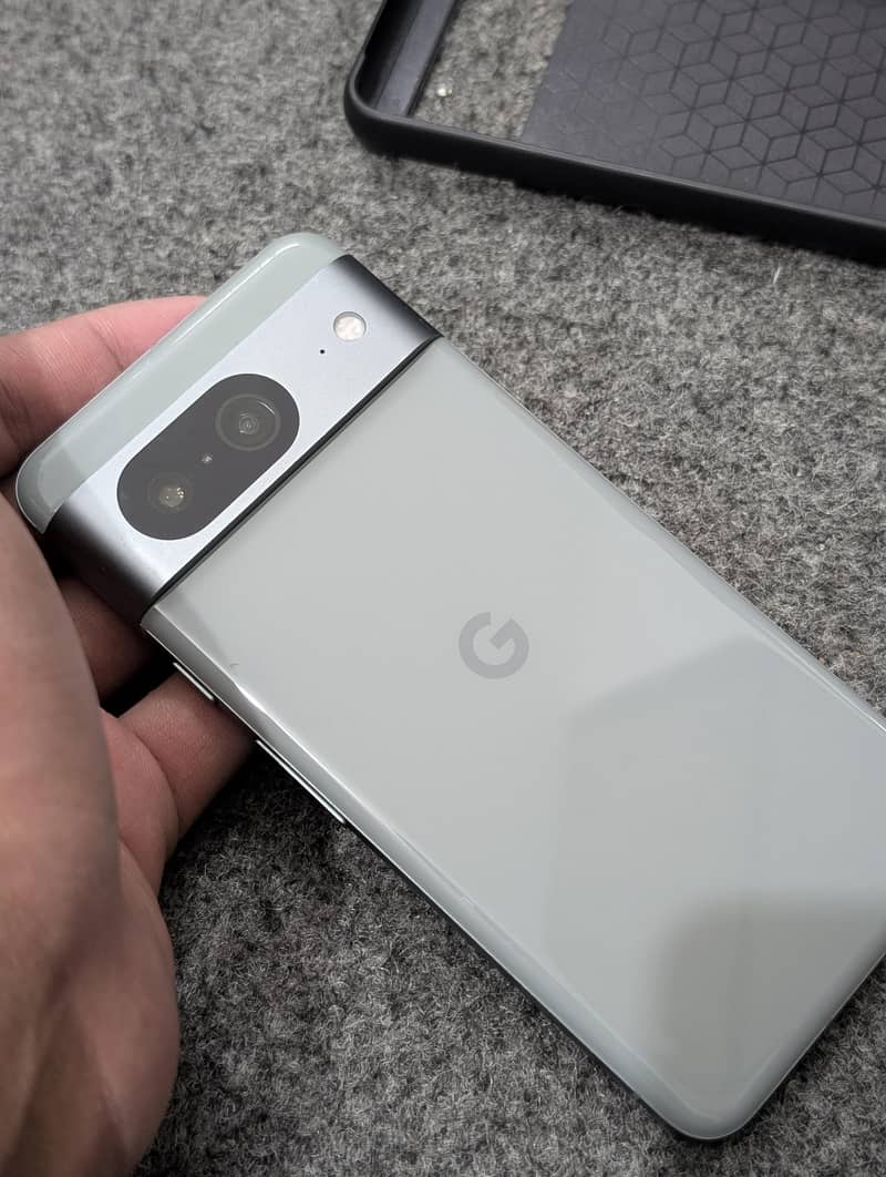 Google Pixel 8 1