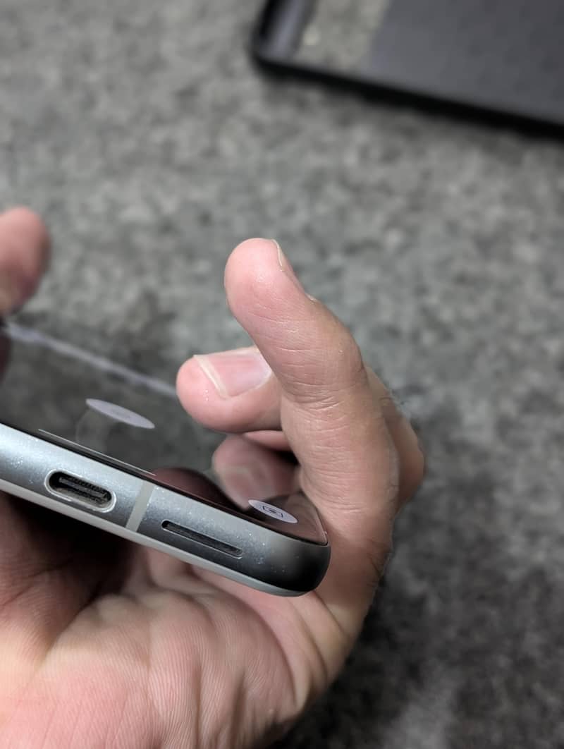 Google Pixel 8 2