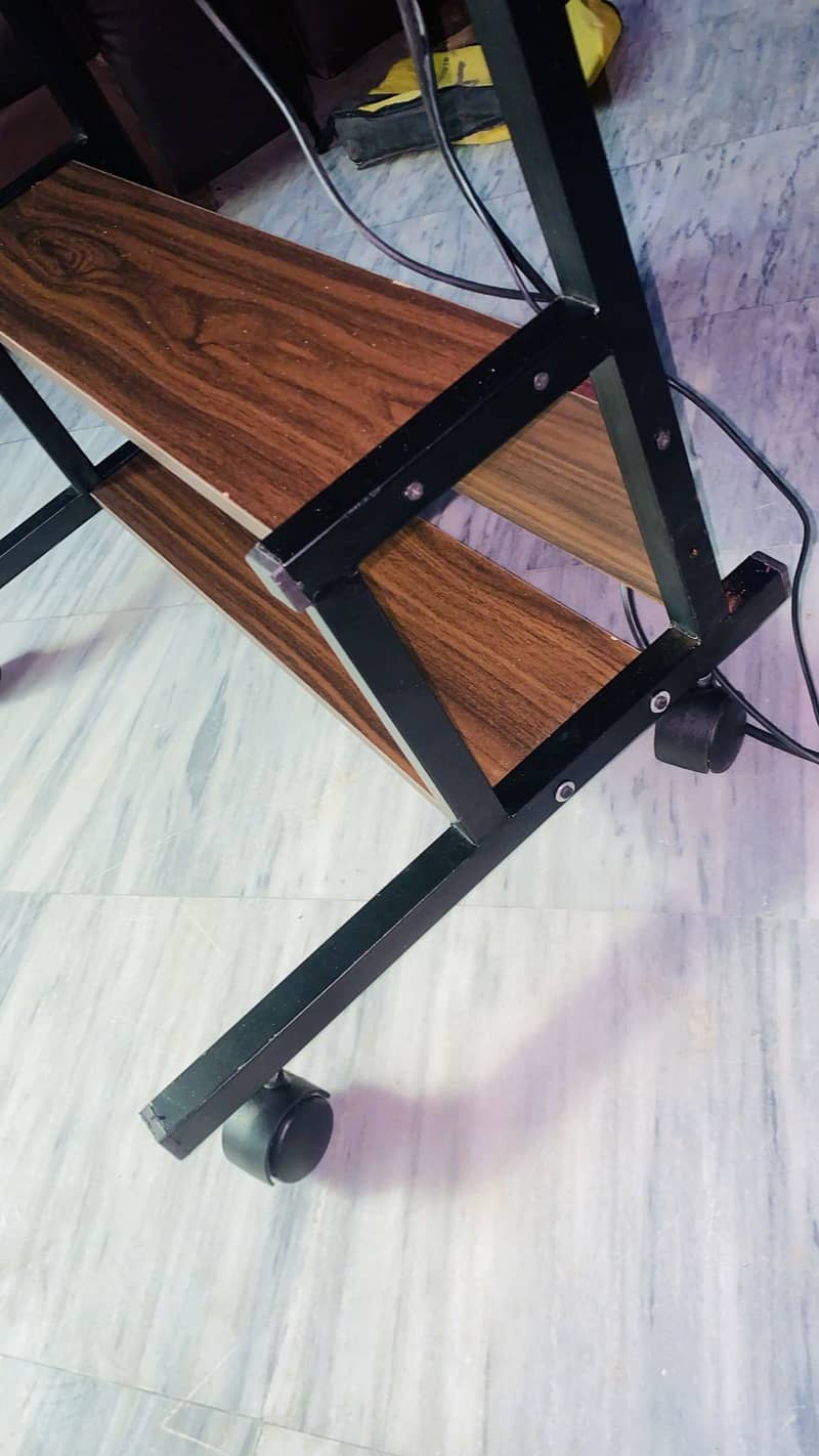 Adjustable and Moveable height Laptop, Computer, Gaming, Study Table 2
