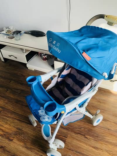 Golden baby imported pram/ stroller with smooth tyer