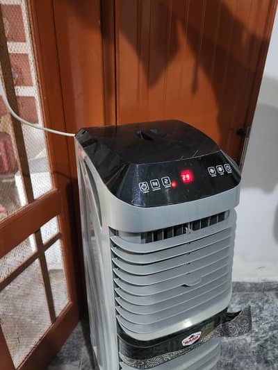 saab compny ka air coller hy 1 sezan chla hy