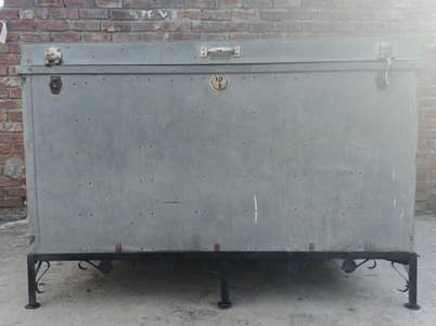 trunk petti