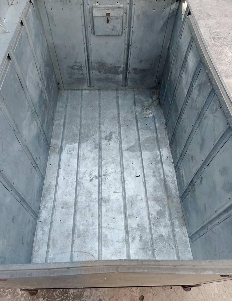 trunk petti 6