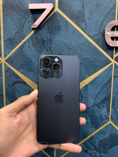 iPhone 15 Pro Max