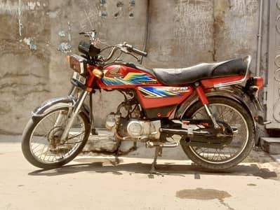 Honda CD 70 model 2021 condition 10/10 total genuine urgent sale