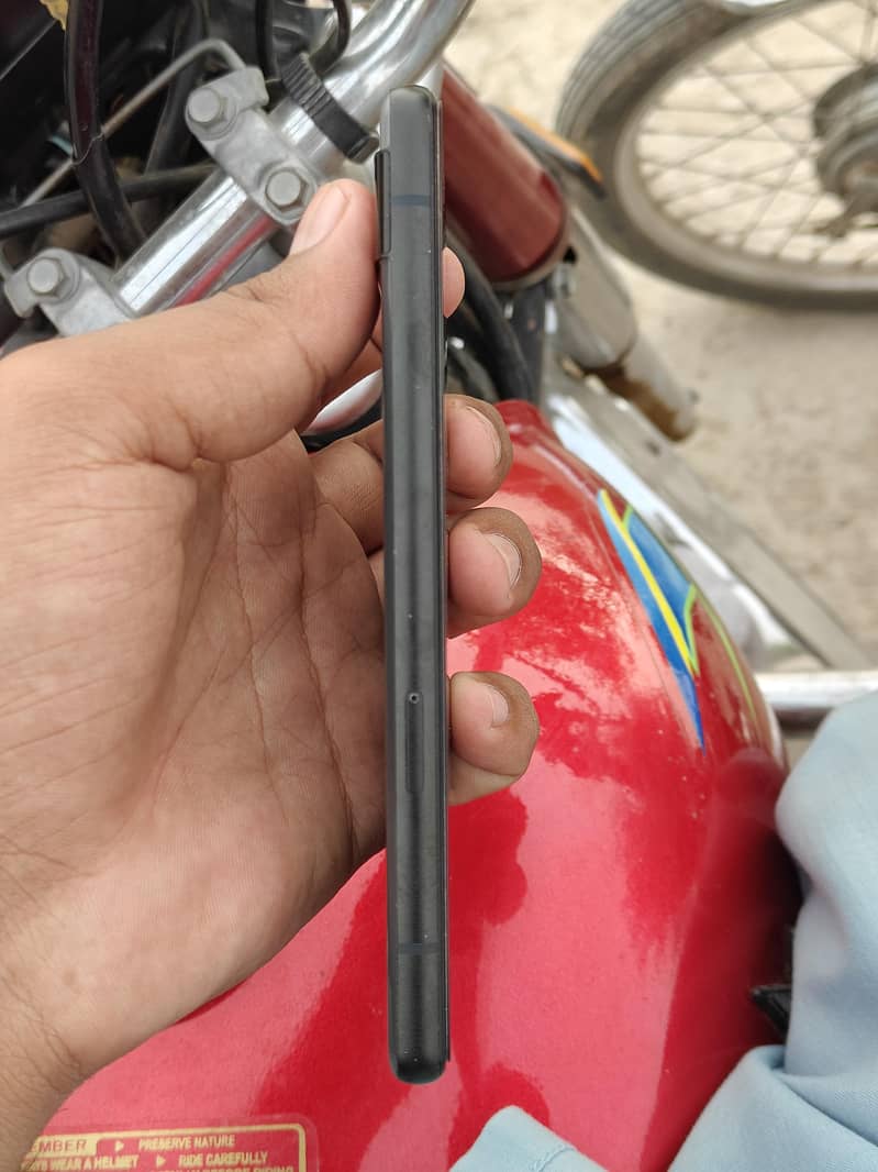 Google Pixel 6a 3