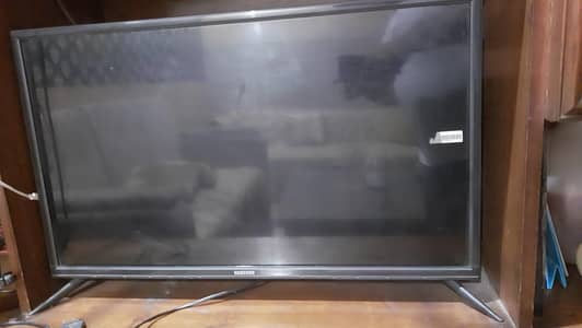 Samsung LCD 32 Inches