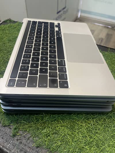Macbook air 2020 and pro 2020
