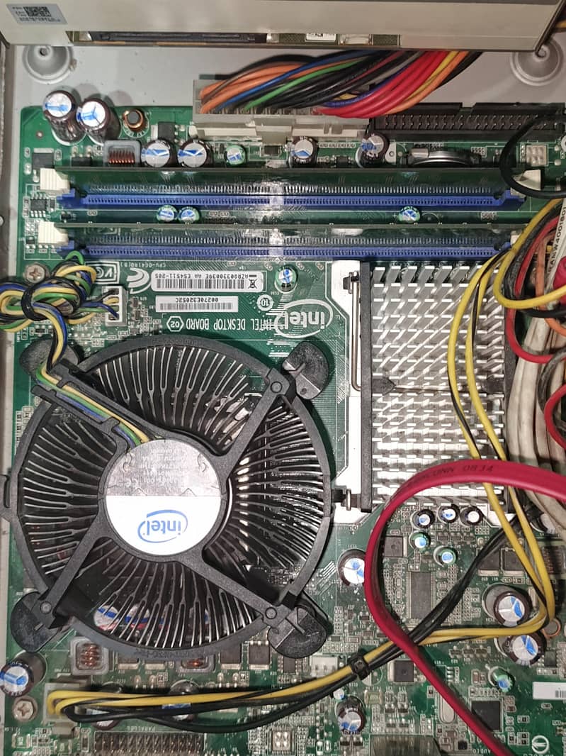computer CPU+ LCD HP + keyboard+mouse and cable 2