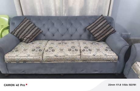 7 seater sofa set. . . . . just like new sofa set