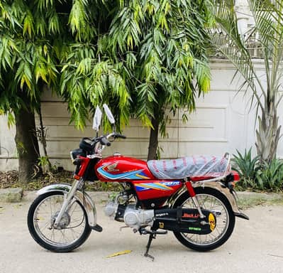Honda CD70 2019Model total genuine 18000km use  best for2020 2021