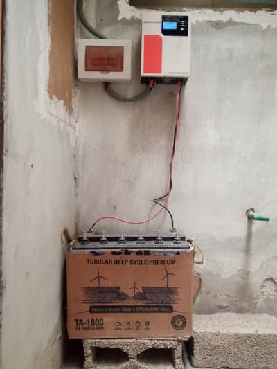 1.2 kw hibrat inverter plus Osaka one pic TA 1800 12 voltage battery