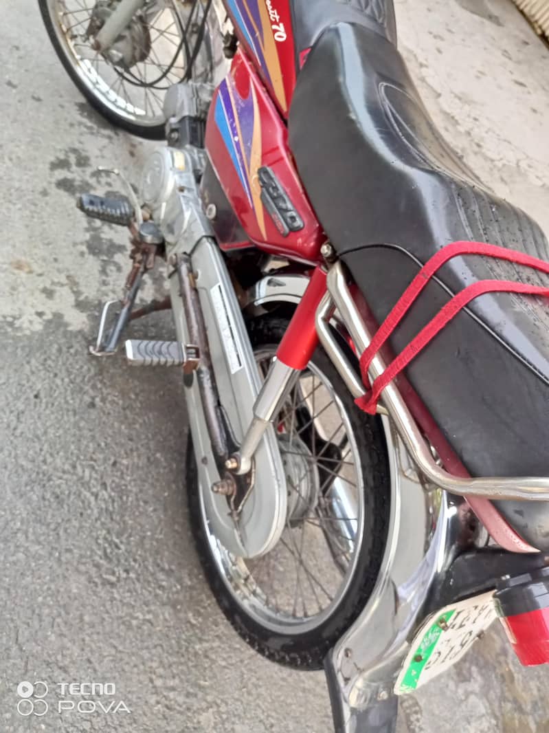 cd70 red colour 1