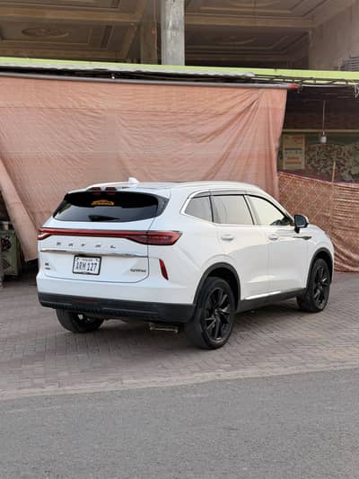 HAVAL H6 HEV Turbo Hybrid 2023 for sale in excellent condition.