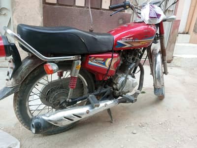 united 125