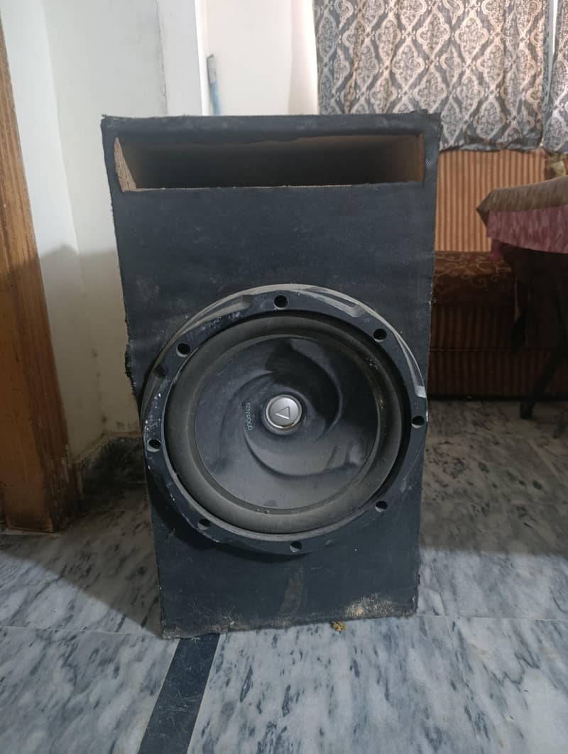 speaker with box buffer 1