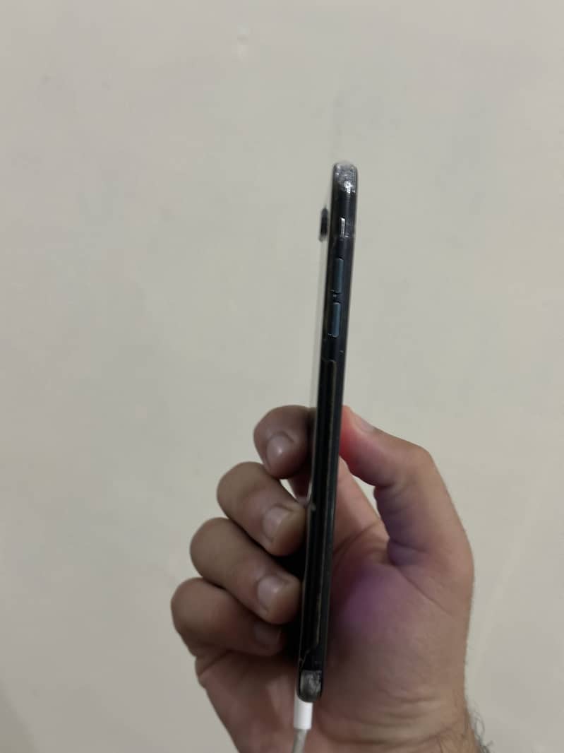 Apple iPhone 7 Plus 1