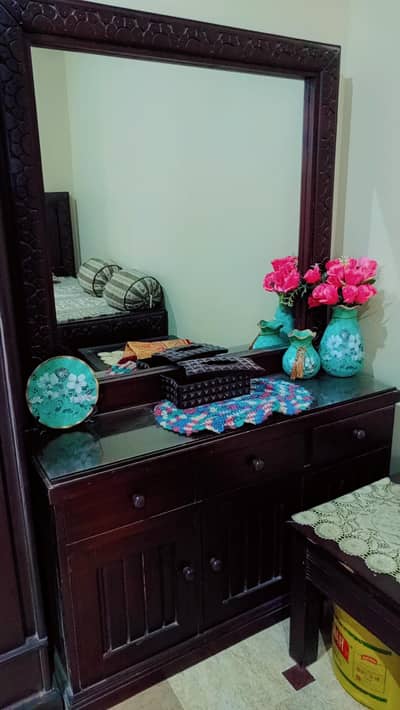 Original Behar Wood Furniture Set