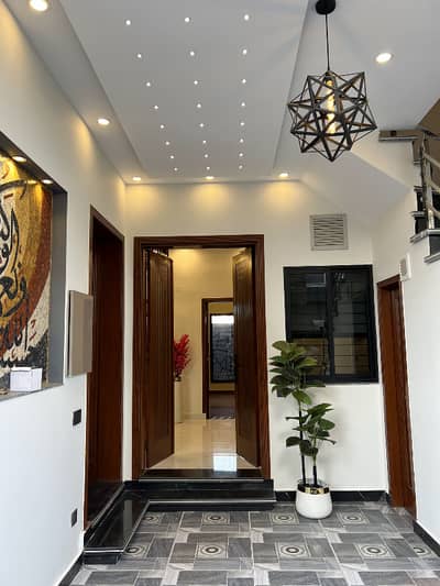 5 Marla house for sale shahid town