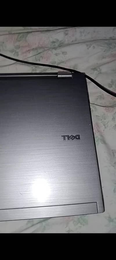 10/10 all ok Laptop 03005026337 Dell 6410 core i5 1st gen 4GB 250 GB