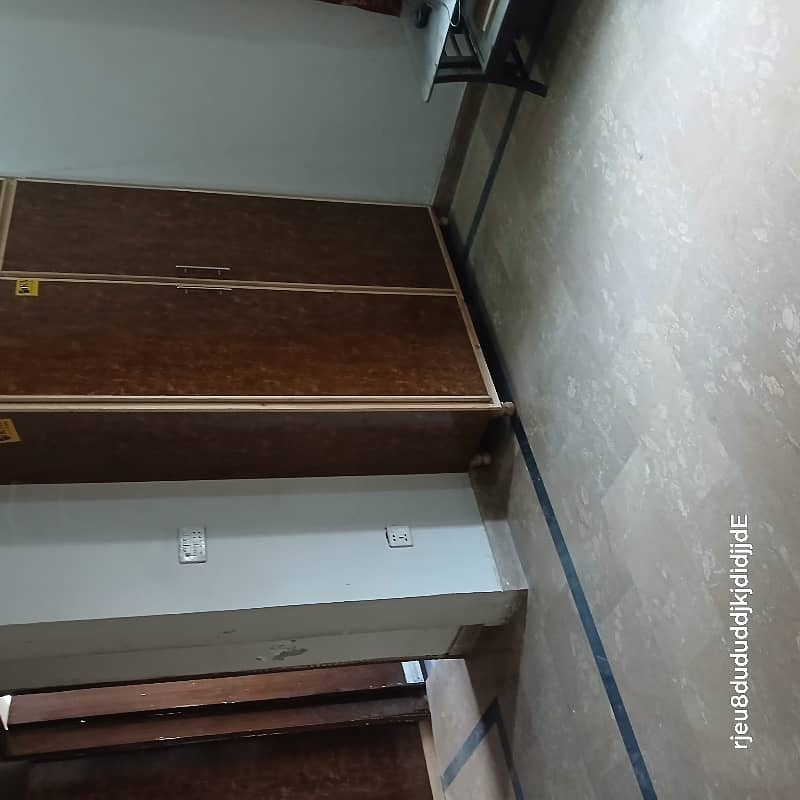 2 Beds Portion Separate Gate 0