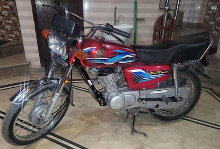 Honda 125 total drive 3800km wahtaap 03218886809