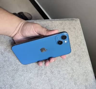 Apple iPhone 13