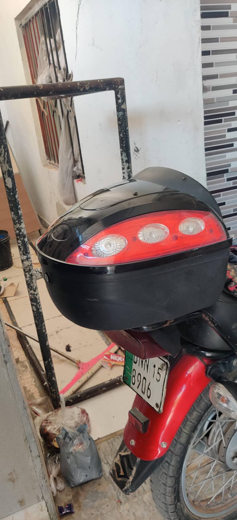 TailBox with Lights 0