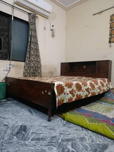 only bed set without side table double bed set with good condition