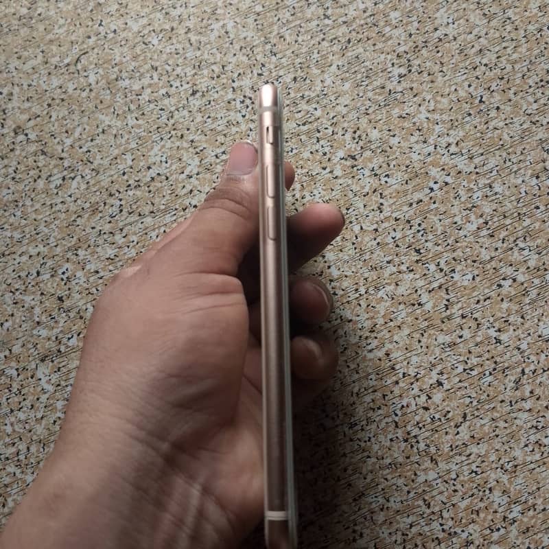Apple iPhone 8 2