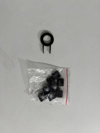 slightly uelsed  blood b875n in very good condition