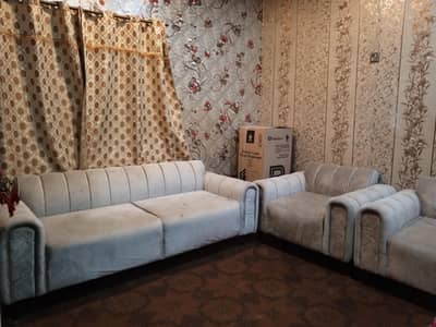 Sofa set