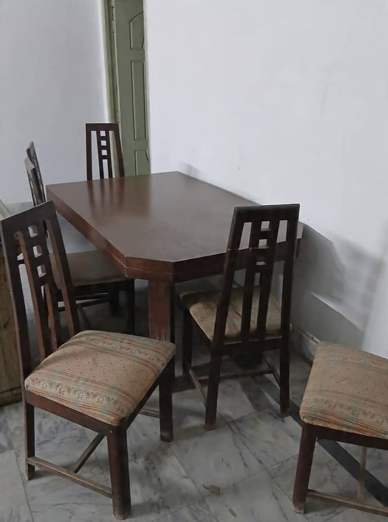 Dinning table with 0