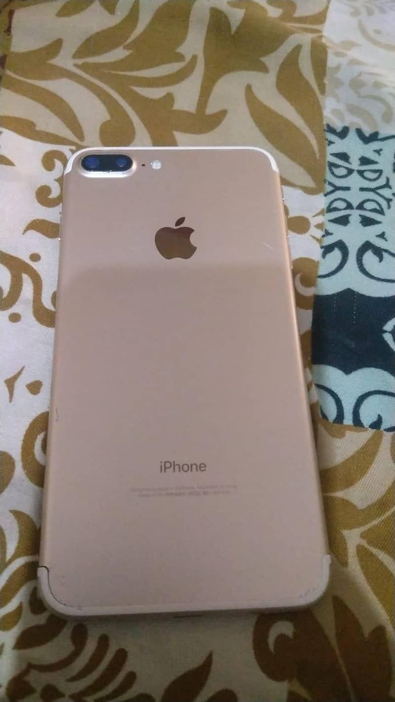 Apple iPhone 7 Plus 0