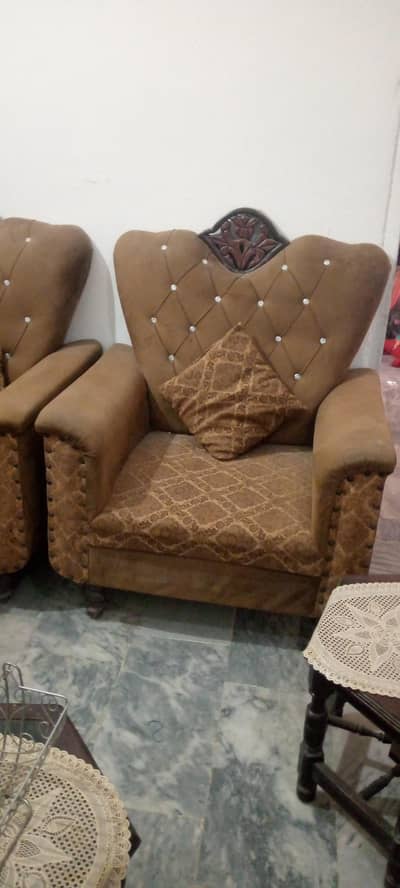 5 seter sofa irjant salle RS 35000