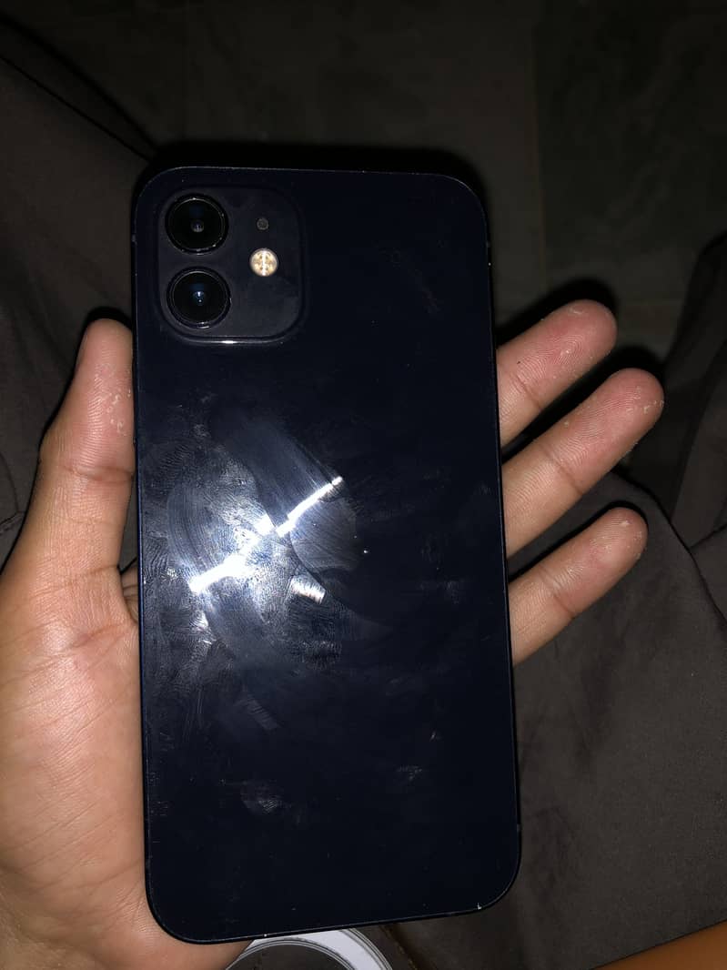 IPhone 12 4