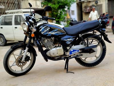 Suzuki GS150 SE 2017 well maintained 0*3*3*4*2*0*7*7*8*5*3