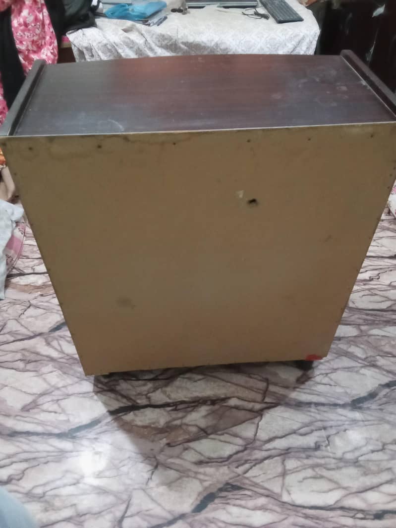 Study/office computer table 4