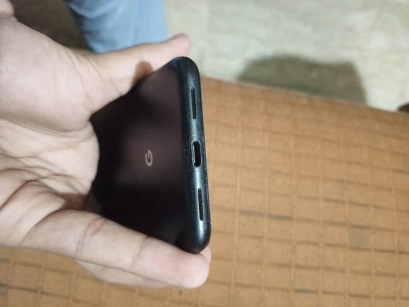Google Pixel 5 4