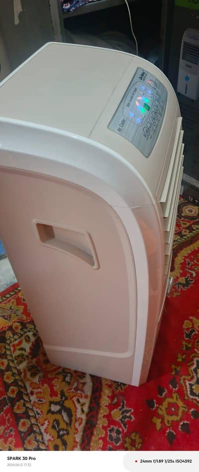 Life lelax Ac air clouer new just 2 weak use
