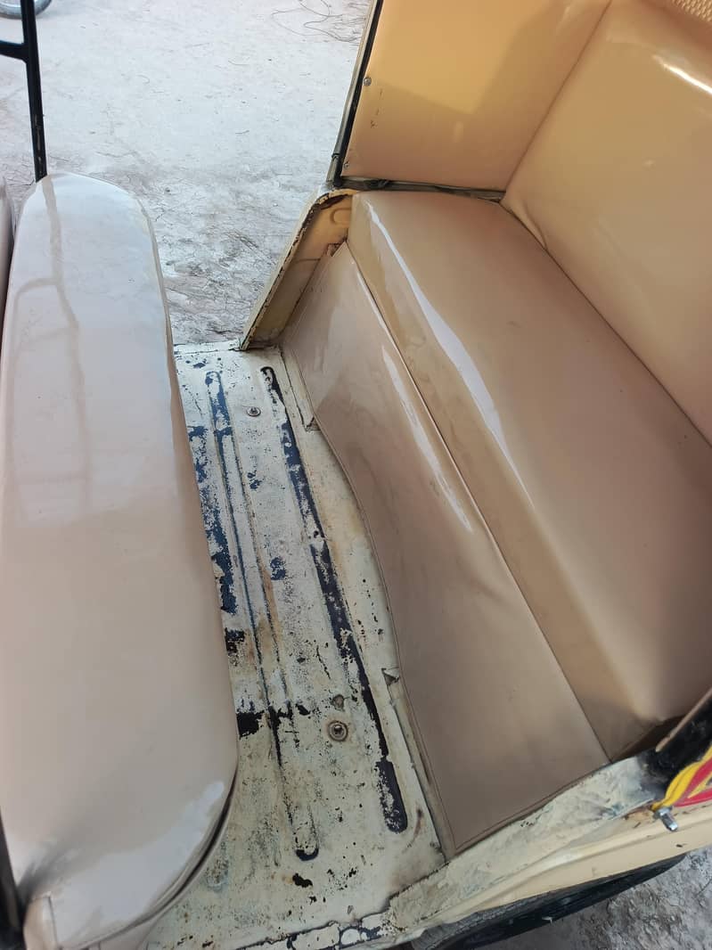auto Rickshaw 10